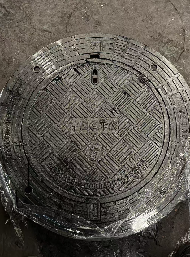 东阿球墨铸铁防沉降井盖展示